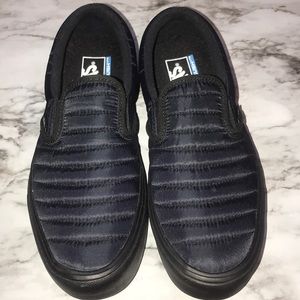 Vans Black UltraCush Slide-ons Mens 8.5/Women’s 10